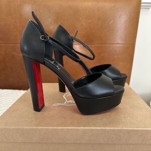 Christian Louboutin Sandaloo